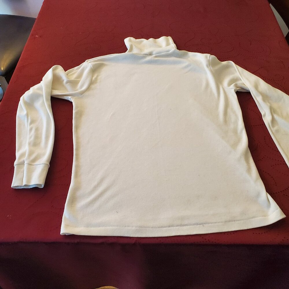 Turltle neck sweater